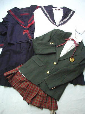 『女学生の制服・山盛り袋女学生』