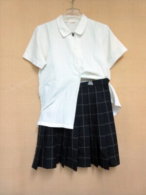 脱ぎっぱなしの制服