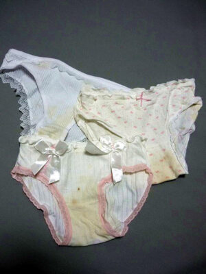 『脱ぎっぱなし』 未洗濯の下着