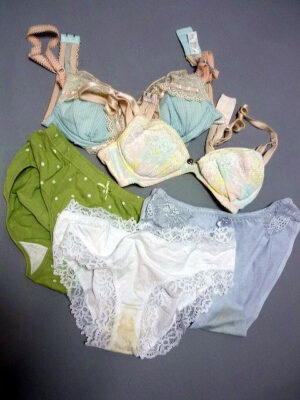 『脱ぎっぱなし』 未洗濯の下着