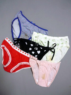 『脱ぎっぱなし』 未洗濯の下着