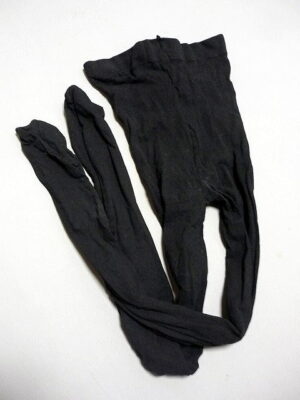 『脱ぎっぱなし』 通学タイツ