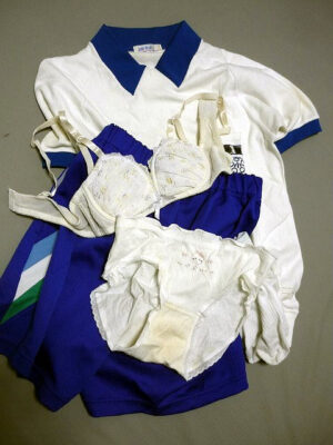 『脱ぎっぱなし』 体操服・ハーフパンツ&未洗濯の下着