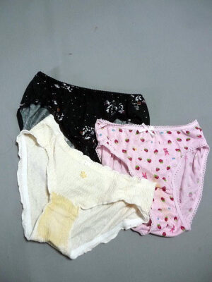 『脱ぎっぱなし』 未洗濯の下着