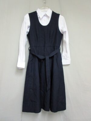 脱ぎっぱなしの制服