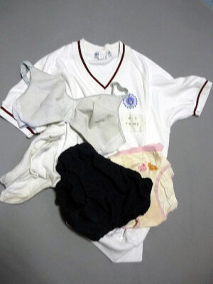 『脱ぎっぱなし』 体操服・ブルマー&未洗濯の下着