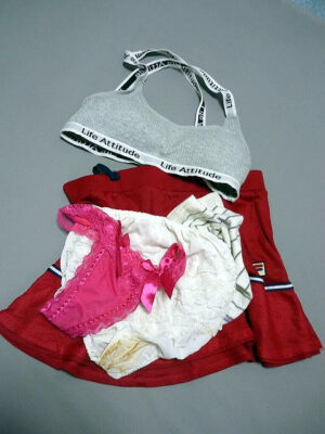 『脱ぎっぱなし』 テニス衣類&未洗濯の下着