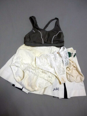 『脱ぎっぱなし』 テニス衣類&未洗濯の下着