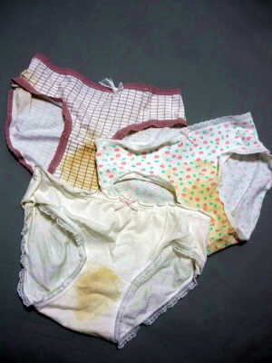 『脱ぎっぱなし』 未洗濯の下着