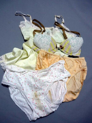 『脱ぎっぱなし』 未洗濯の下着